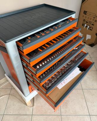 Carrello Beta con utensili