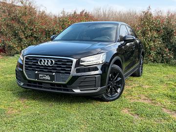 Audi Q2 35 TDI S tronic Business Quattro