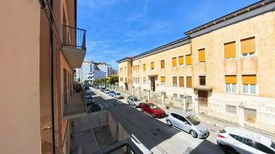 4 LOCALI A CIVITANOVA MARCHE