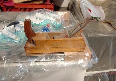 pialla antica da falegname