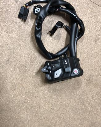 Pulsantiera destra per Honda CBR 1000 RR-R 35135MK