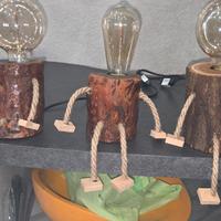 Lampade artigianali in legno