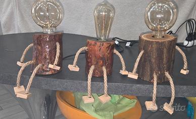 Lampade artigianali in legno