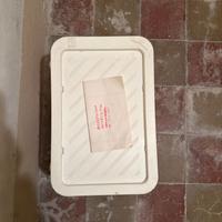 Coppia di scatole contenitori in plastica rigida