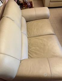 2 divani in pelle Chateau d’Ax