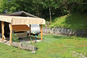 Casetta con roulotte stanziale sul Lago D'Orta