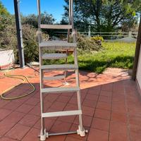 Scaletta piscina fuori terra in acciaio