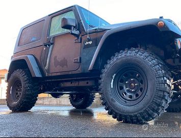 Ruote cerchi gomme Jeep Wrangler