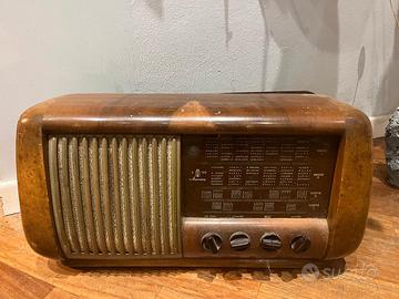 Radio d’epoca Magnadyne S109 (1950/51) legno