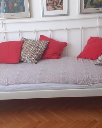 letto in ferro battuto bianco Tromsnes