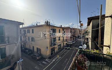 APPARTAMENTO A POCHI PASSI DAL LUNGO LAGO