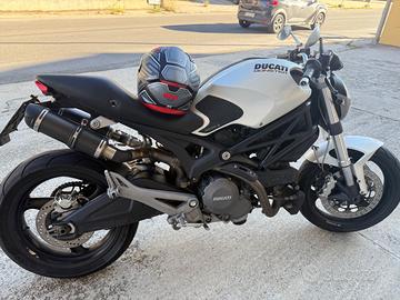 Ducati Monster 696+ - 2009