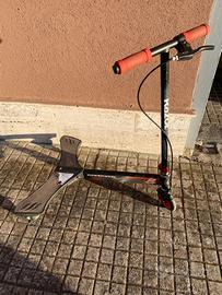 Razor monopattino a tre ruote