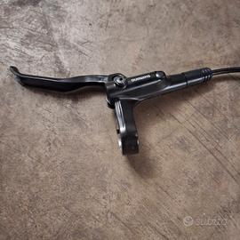 Freno anteriore Shimano mt 200, quasi nuovo