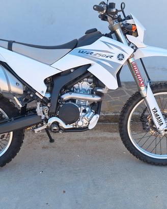 Yamaha wr 250 r