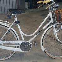 bicicletta marca Legnano donna freni a bacchetta