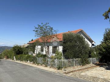 CASA INDIPENDENTE A CASTELLETTO D'ERRO