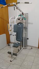 palestra attrezzi più panca con pesi 