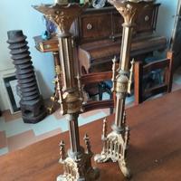 Coppia di candelabri neogotici francesi fine 800