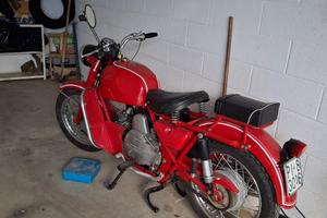   Moto Guzzi Nuovo Falcone 