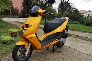 Aprilia leonardo 125 4t