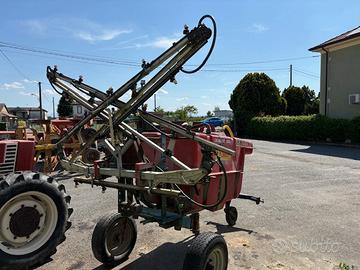Botte irroratrice marca OLIVERO da 1000 Lt