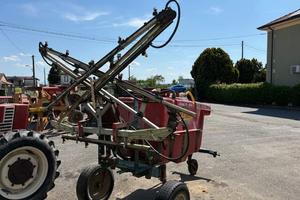 Botte irroratrice marca OLIVERO da 1000 Lt