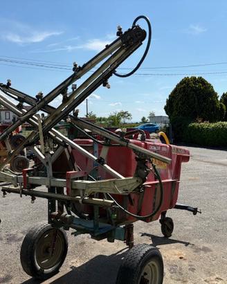 Botte irroratrice marca OLIVERO da 1000 Lt