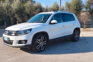  Tiguan RLine 2.0  140CV del 2015 