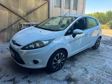 Ford Fiesta 1.4 TDCi 5p. Ghia