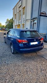opel astra solo ricambi 