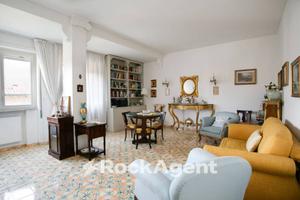 TRIESTE - VIA SPALATO - TRILOCALE - PANORAMICO