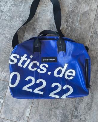 Freitag  blu