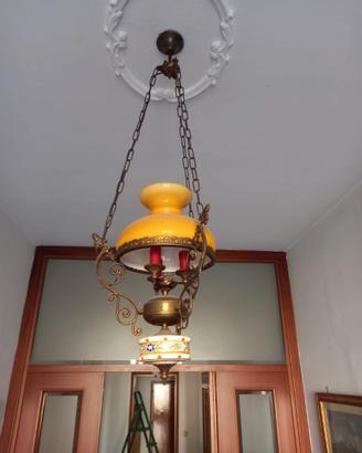 Lampadari antichi la coppia