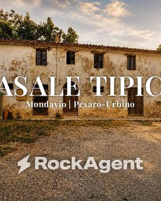 Rustico / Casale di 134 m² con più di 5 locali a M