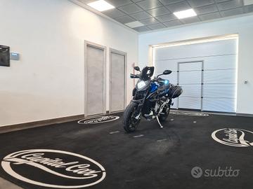 MV AGUSTA STRADALE 800