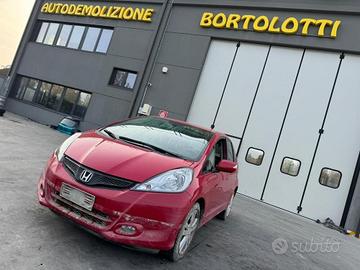 HONDA JAZZ per ricambi usati L13Z1