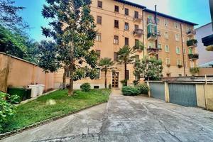 Appartamento di 50 m² con 2 locali e box auto a Mi