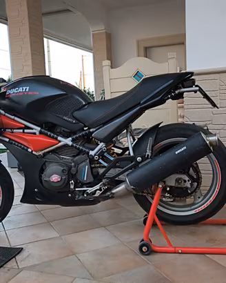 Ducati Monster 600cc