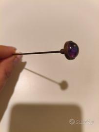 spilla antica per cappelli in metallo e ametista 