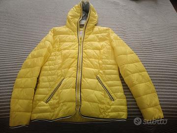 Giubbino leggero trapuntato ed impermeabile 