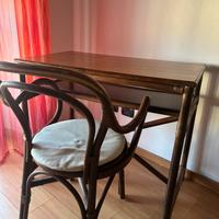 Scrivani e libreria in bambu