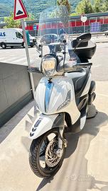 Piaggio Beverly 350 2017 –  Piaggio e accessori