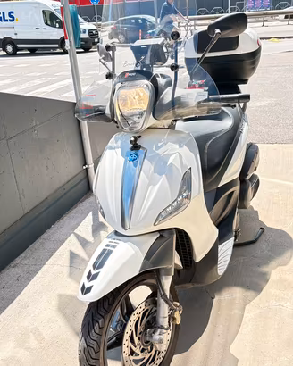Piaggio Beverly 350 2017 –  Piaggio e accessori