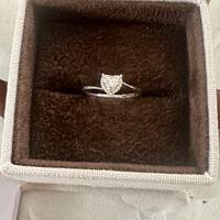 Anello con diamante Davite e Delucchi