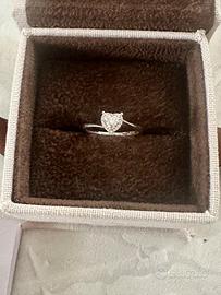 Anello con diamante Davite e Delucchi