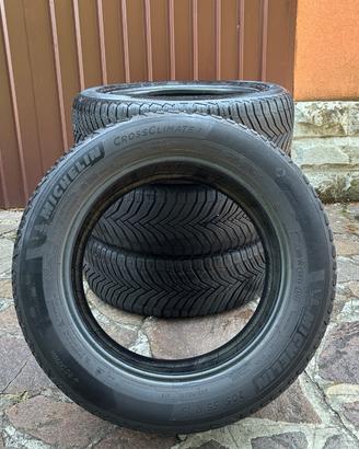 4 pneumatici  michelin 205/55/r16 4 stagioni