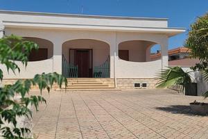 Villla indipendente con terreno di mq. 1.500