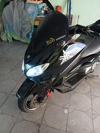 Yamaha Tmax 500