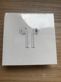 AirPods Apple